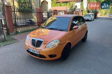 Хэтчбек Lancia Ypsilon 2008 в Киеве