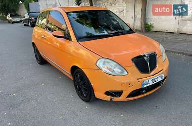Хэтчбек Lancia Ypsilon 2008 в 