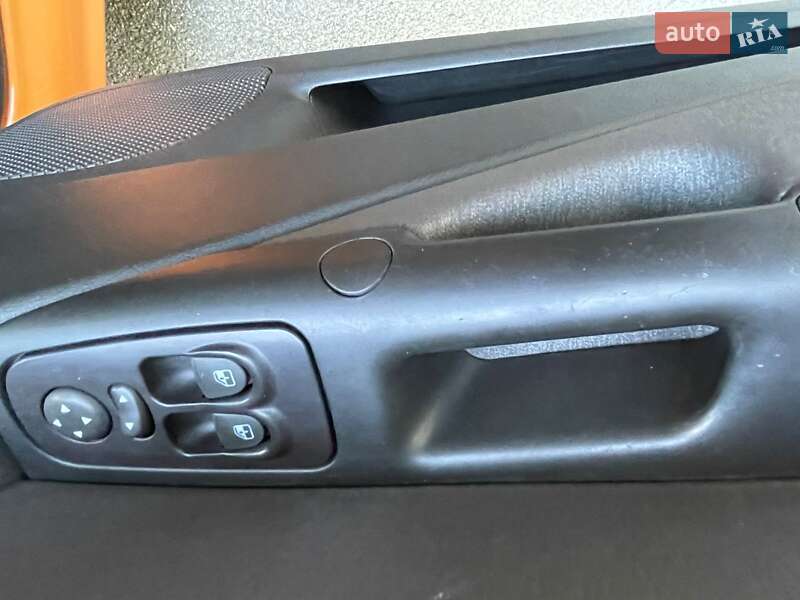 Хэтчбек Lancia Ypsilon 2008 в Киеве фото 20 Хэтчбек Lancia Ypsilon 2008 в Киеве