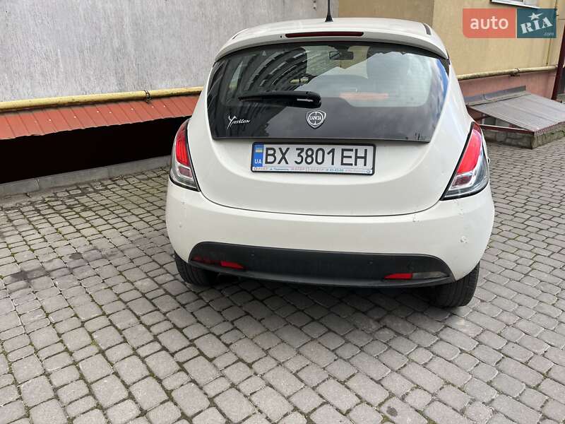 Lancia Ypsilon 2013