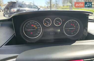 Хетчбек Lancia Ypsilon 2013 в 
