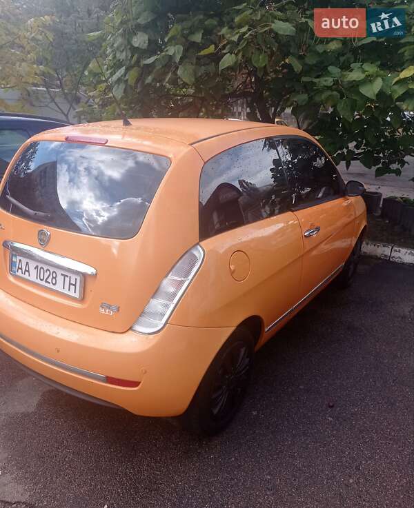 Хэтчбек Lancia Ypsilon 2008 в Киеве фото 6 Хэтчбек Lancia Ypsilon 2008 в Киеве