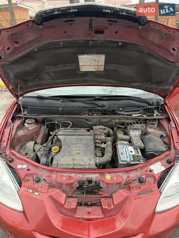 Хэтчбек Lancia Ypsilon 2008 в Софиевской Борщаговке