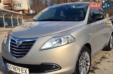 Хэтчбек Lancia Ypsilon 2012 в Тернополе