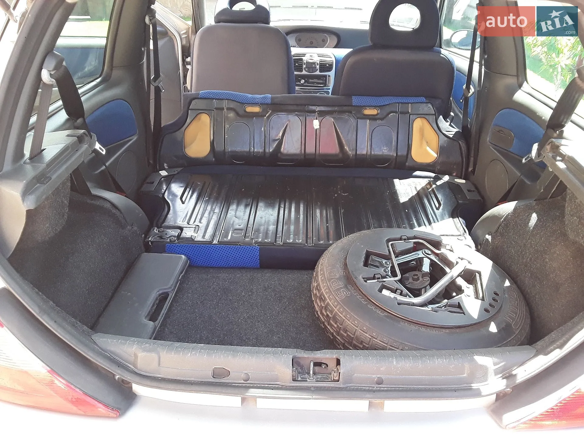 Lancia Ypsilon 2003 VIN ZLA84000001805711 фото оголошення 6 з 14