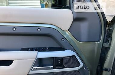 Внедорожник / Кроссовер Land Rover Defender 2020 в 