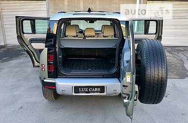 Внедорожник / Кроссовер Land Rover Defender 2020 в 