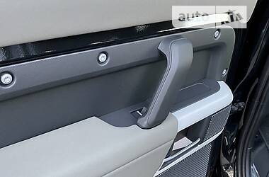 Внедорожник / Кроссовер Land Rover Defender 2022 в 