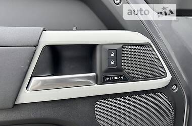Внедорожник / Кроссовер Land Rover Defender 2022 в 