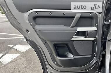 Внедорожник / Кроссовер Land Rover Defender 2022 в 