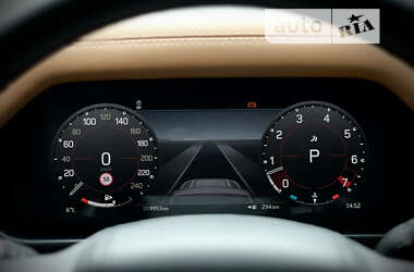 Внедорожник / Кроссовер Land Rover Defender 2022 в 