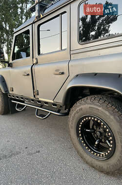 Внедорожник / Кроссовер Land Rover Defender 1999 в 