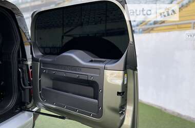 Внедорожник / Кроссовер Land Rover Defender 2020 в 