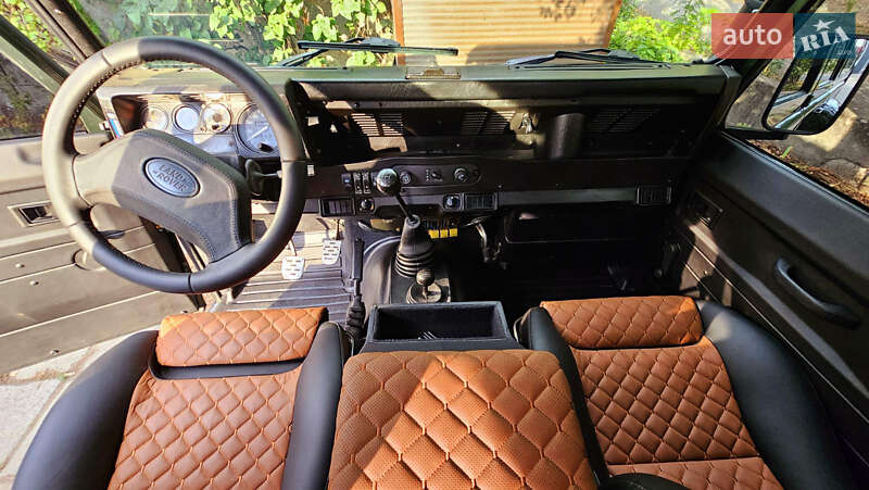 Внедорожник / Кроссовер Land Rover Defender 1996 в Одессе