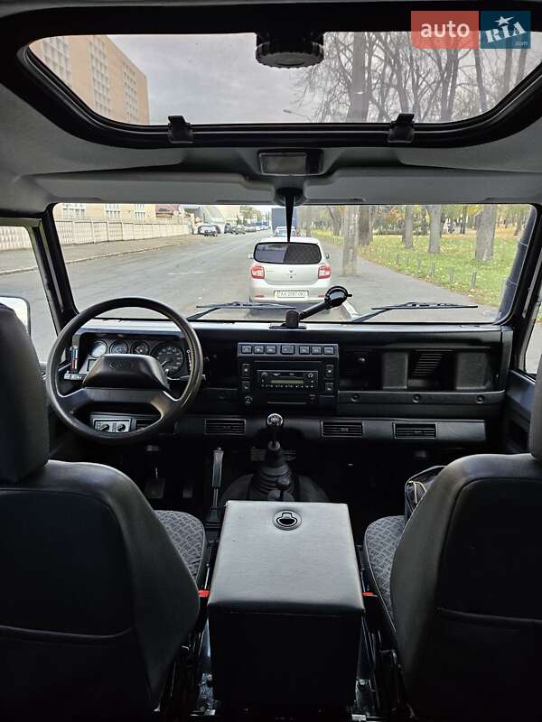 Позашляховик / Кросовер Land Rover Defender 2002 в Києві