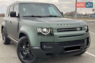 Land Rover Defender 2021