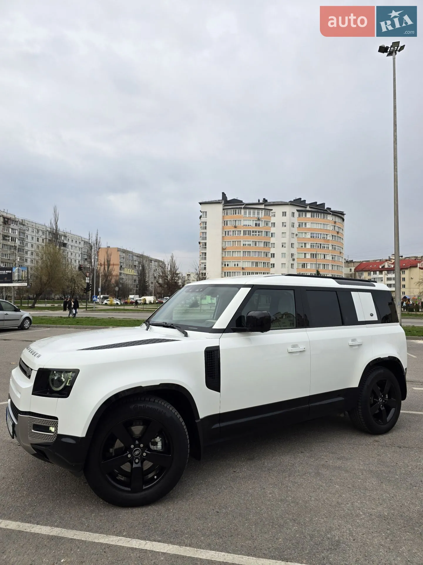 2022 Land Rover Defender - мініатюра 2