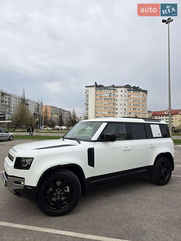 Позашляховик / Кросовер Land Rover Defender 2022 в Івано-Франківську
