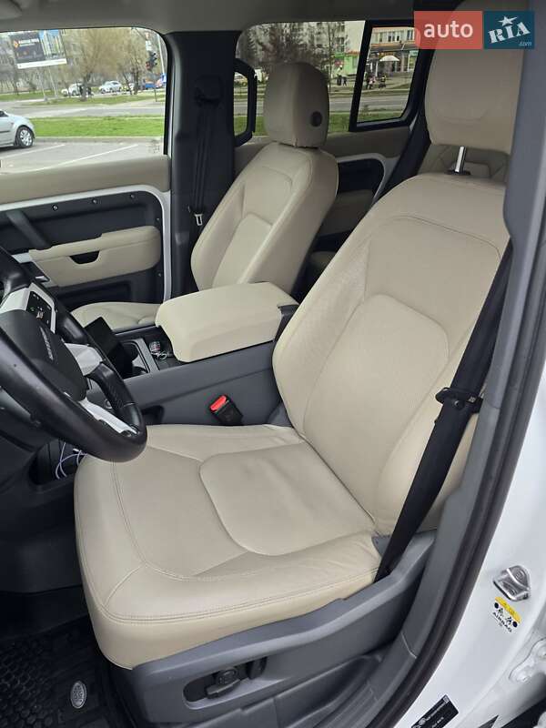 Позашляховик / Кросовер Land Rover Defender 2022 в Івано-Франківську