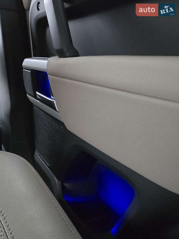 Позашляховик / Кросовер Land Rover Defender 2022 в Івано-Франківську