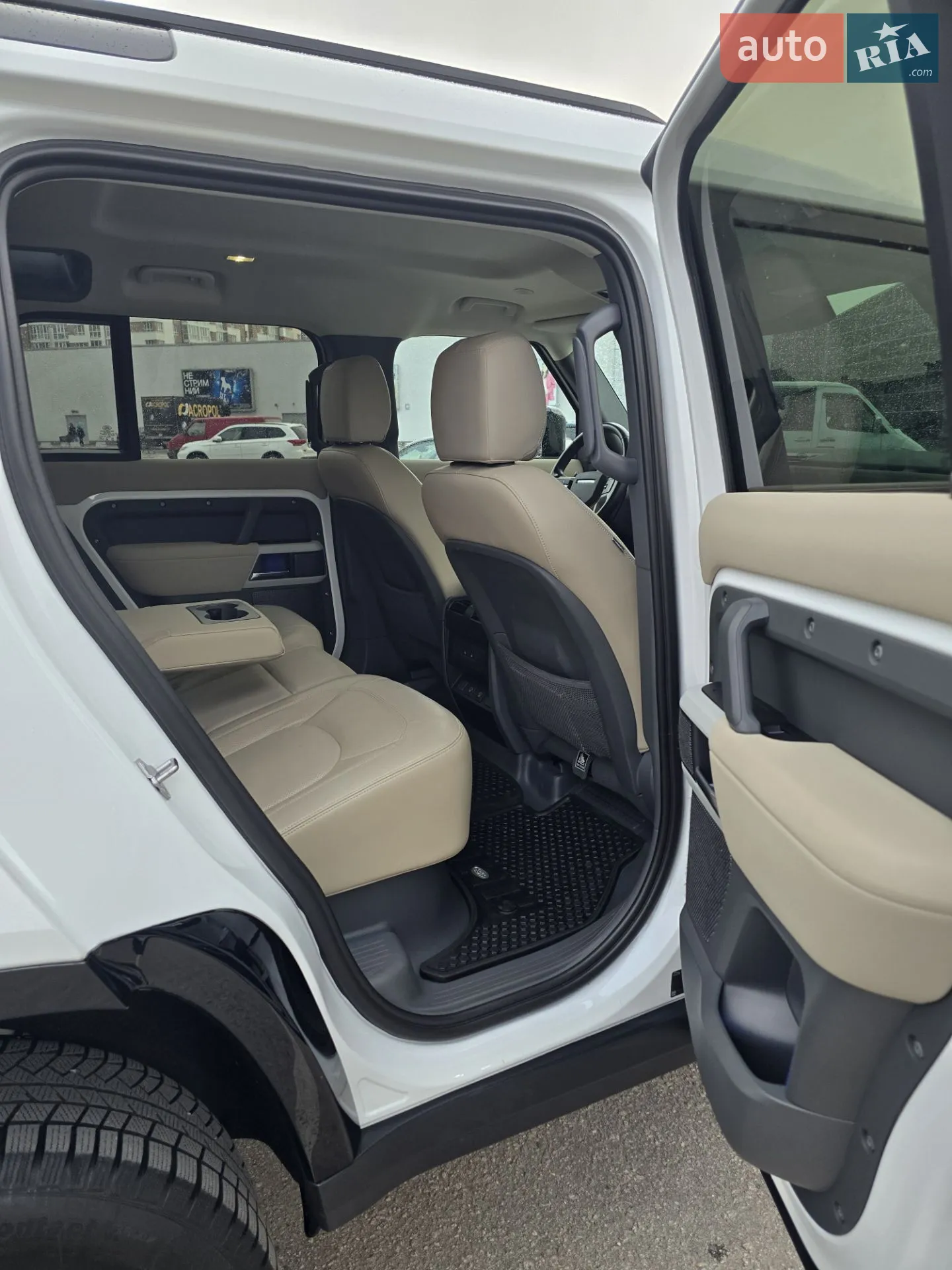 2022 Land Rover Defender - мініатюра 42
