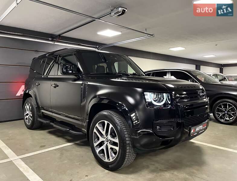 Land Rover Defender 2021