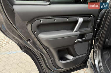 Внедорожник / Кроссовер Land Rover Defender 2022 в 