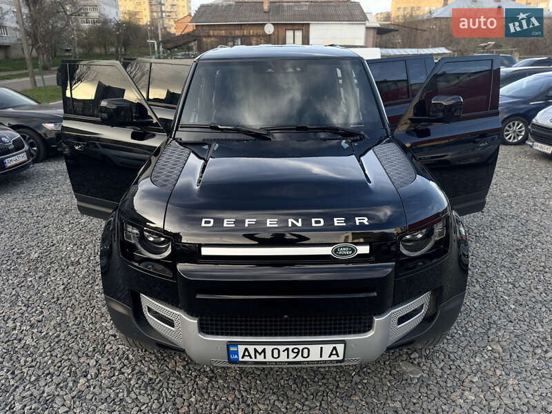 Land Rover Defender 2021
