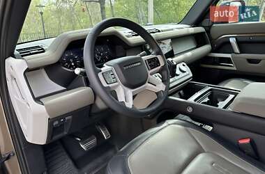 Позашляховик / Кросовер Land Rover Defender 2021 в 