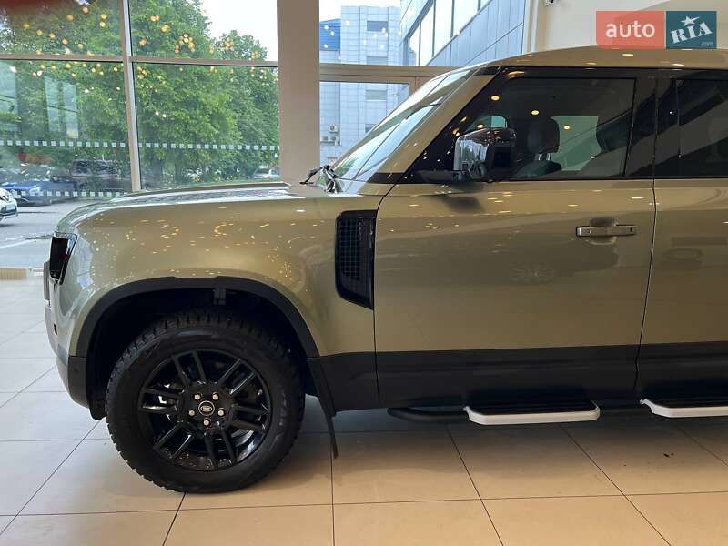 Внедорожник / Кроссовер Land Rover Defender 2020 в Киеве