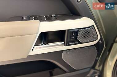 Внедорожник / Кроссовер Land Rover Defender 2020 в 
