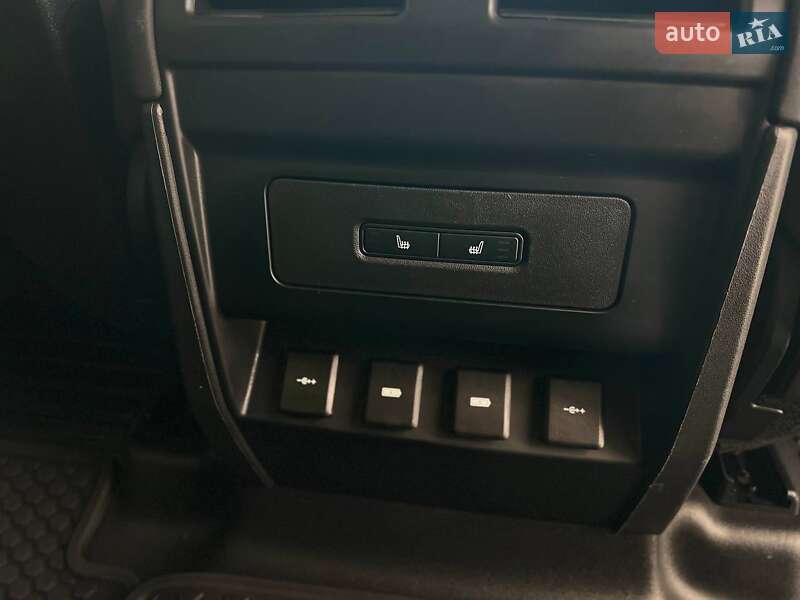 Внедорожник / Кроссовер Land Rover Defender 2020 в Киеве