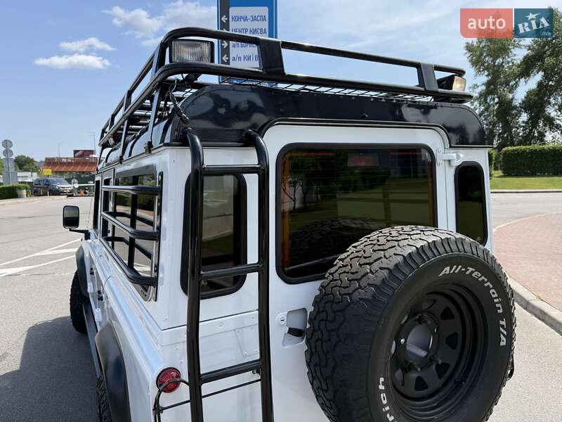 Внедорожник / Кроссовер Land Rover Defender 2008 в Киеве