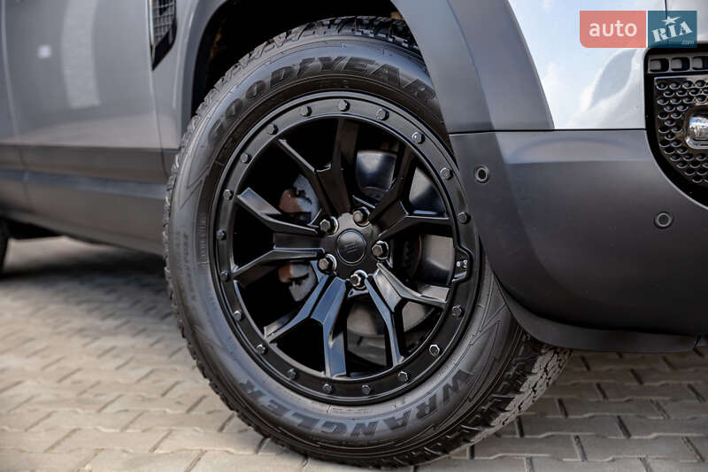 Позашляховик / Кросовер Land Rover Defender 2020 в Луцьку