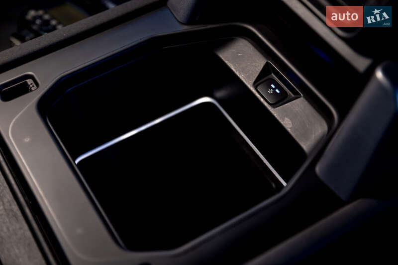 Позашляховик / Кросовер Land Rover Defender 2020 в Луцьку