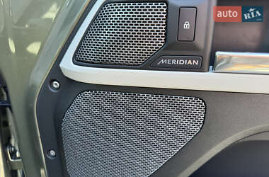 Позашляховик / Кросовер Land Rover Defender 2020 в 
