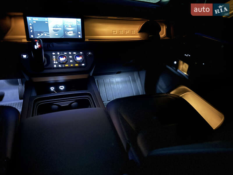 Позашляховик / Кросовер Land Rover Defender 2022 в Дніпрі