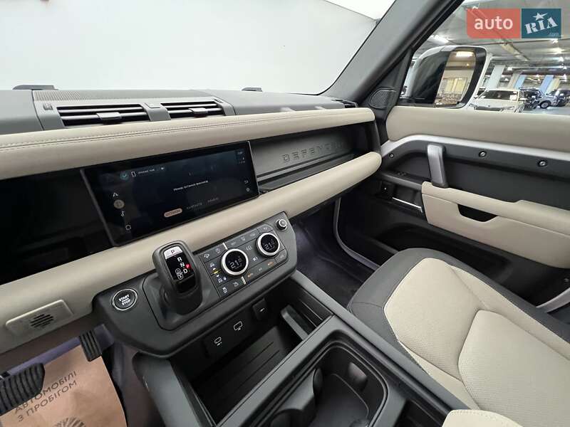 Внедорожник / Кроссовер Land Rover Defender 2022 в Киеве