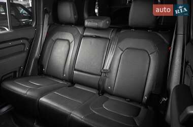 Внедорожник / Кроссовер Land Rover Defender 2022 в 