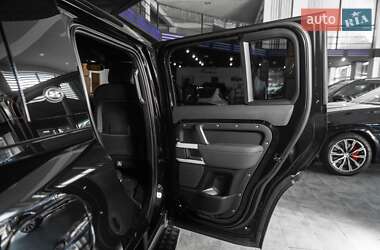 Внедорожник / Кроссовер Land Rover Defender 2022 в 