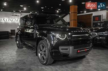 Внедорожник / Кроссовер Land Rover Defender 2022 в 