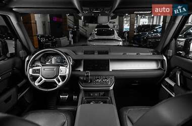 Внедорожник / Кроссовер Land Rover Defender 2022 в 