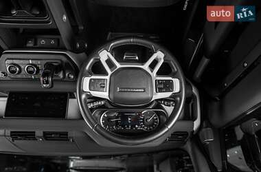 Внедорожник / Кроссовер Land Rover Defender 2022 в 