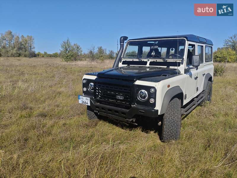 Land Rover Defender 2005