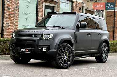 Внедорожник / Кроссовер Land Rover Defender 2022 в 