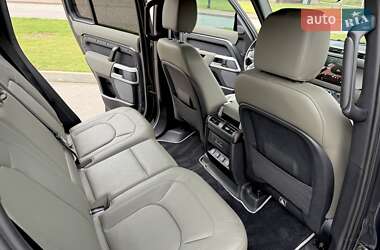 Внедорожник / Кроссовер Land Rover Defender 2022 в 