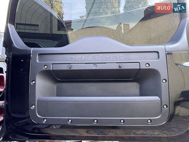 Внедорожник / Кроссовер Land Rover Defender 2020 в Киеве