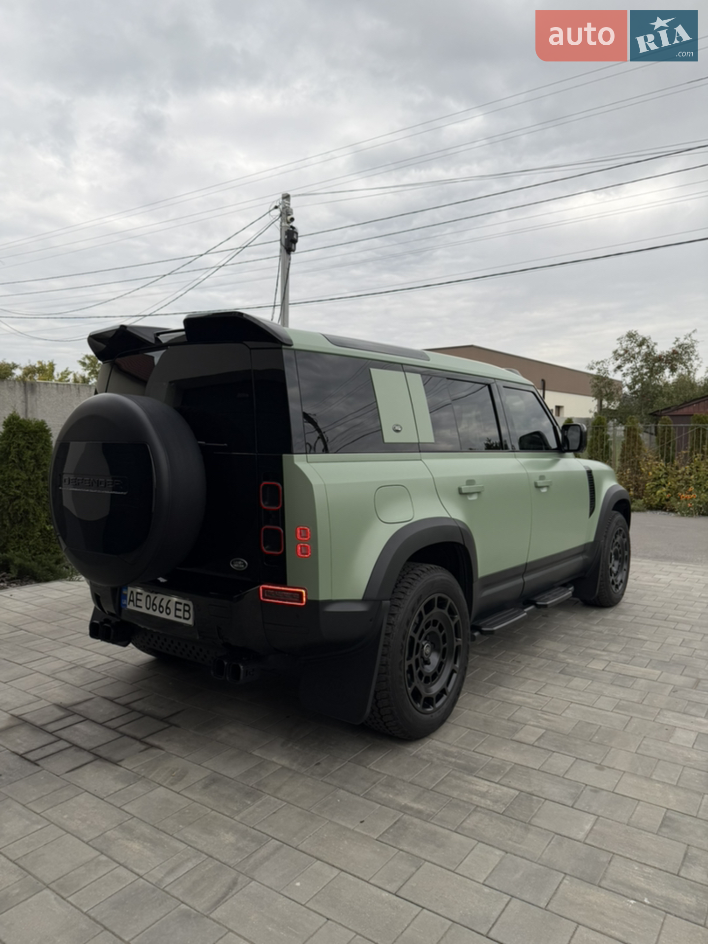 2023 Land Rover Defender - мініатюра 8