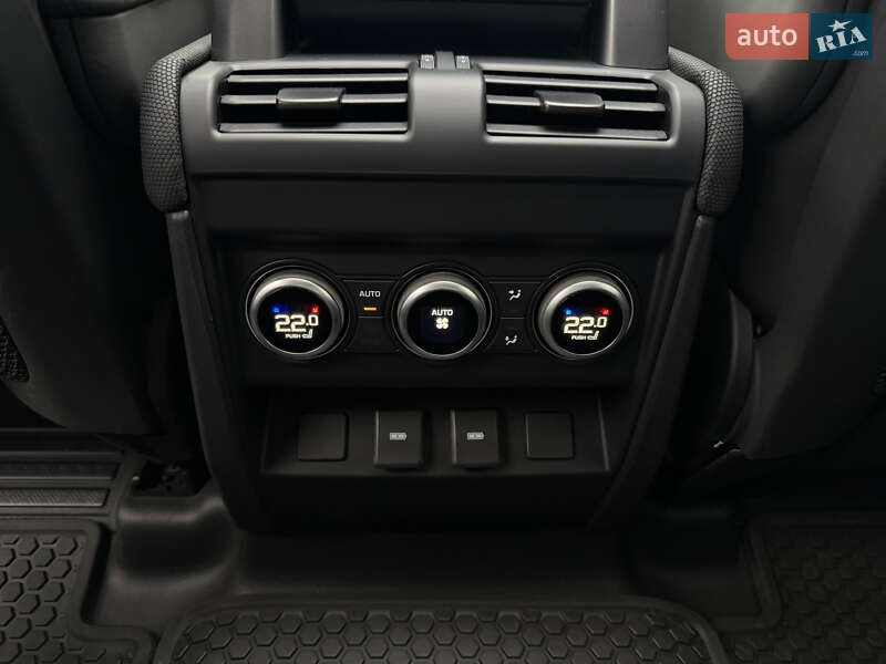 Внедорожник / Кроссовер Land Rover Defender 2023 в Днепре