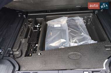 Внедорожник / Кроссовер Land Rover Defender 2023 в 
